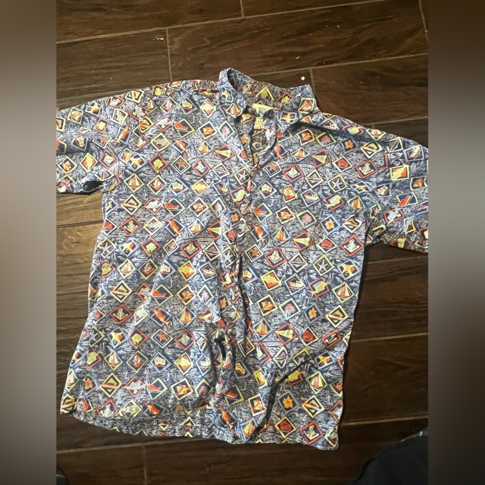 Geometric Patterned Casual Button Down Shirt
